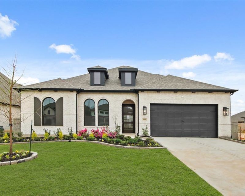 15615 Broadway Bend Drive